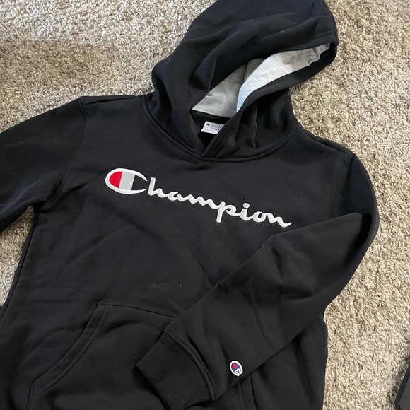 BNWT kids Champion Sweatshirt - Picture 2 of 5